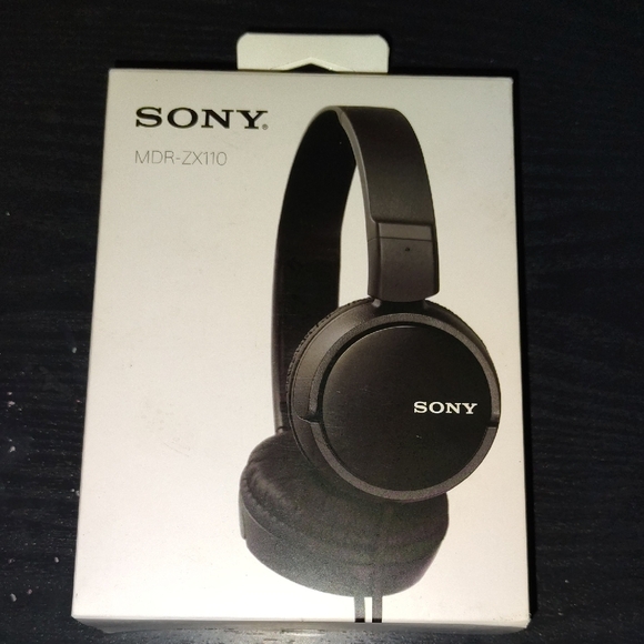 Sony MDR-ZX110 Black Headphones